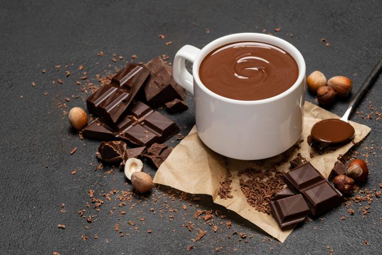 Sıcak Çikolata/Hot Chocolate/Heiße Schokolade/شوكولاتة ساخنة