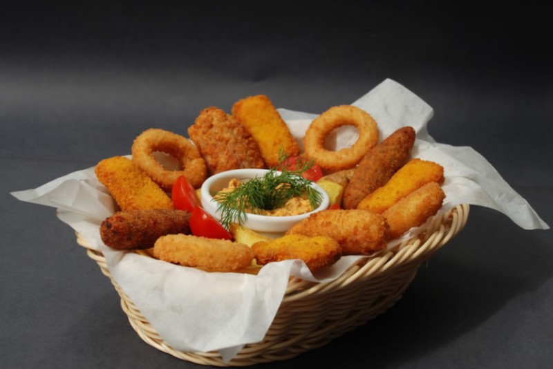 Ara Sıcak Tabağı/ Appetizer Platter/ Vorspeisenplatte/ Plato de aperitivos/ أفلاطون دي أبيريتيفوس